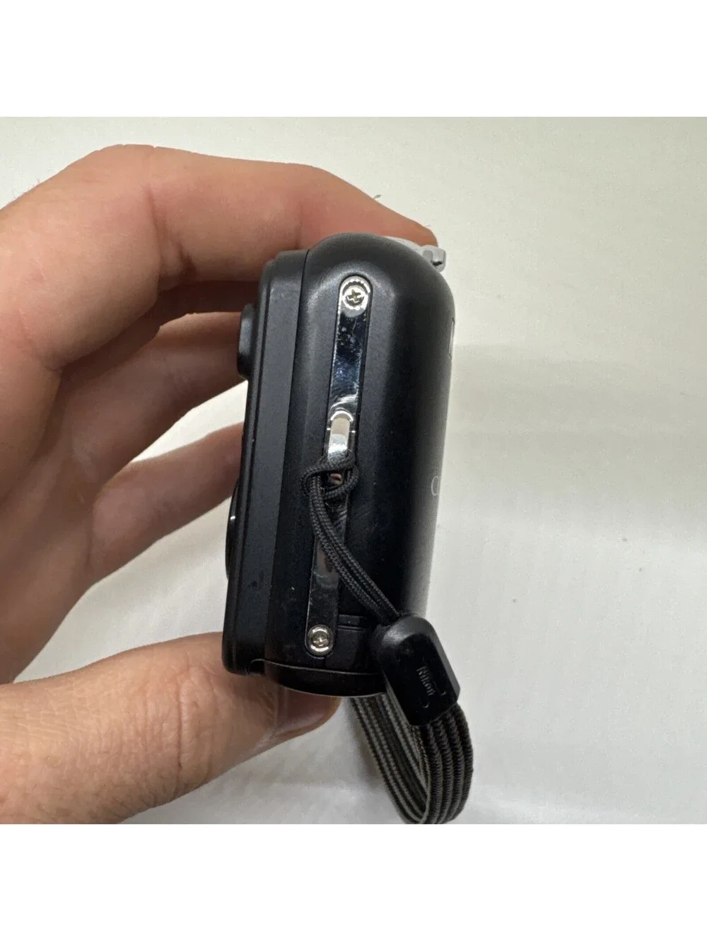 Nikon COOLPIX L30 20.1MP Compact Digital Camera Parts Only